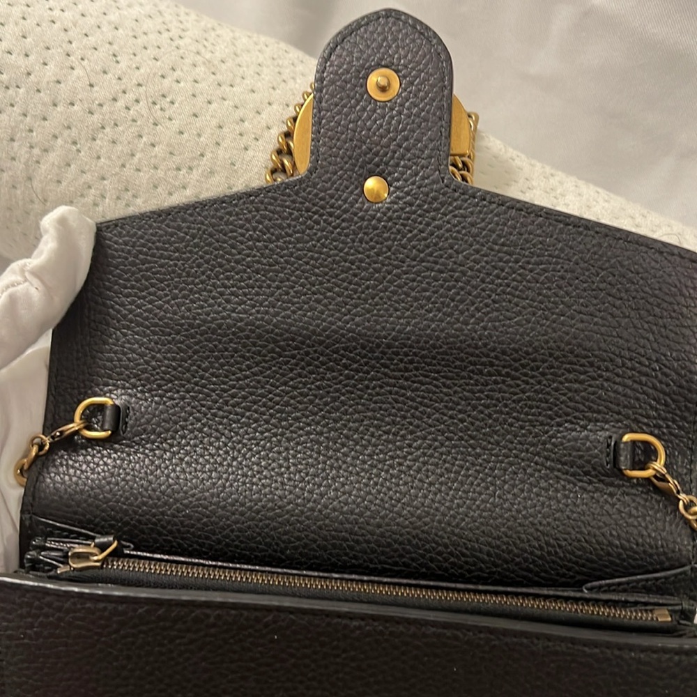 Gucci GG Marmont Chain Shoulder Leather Black Gold Hardware - Picture 5 of 17